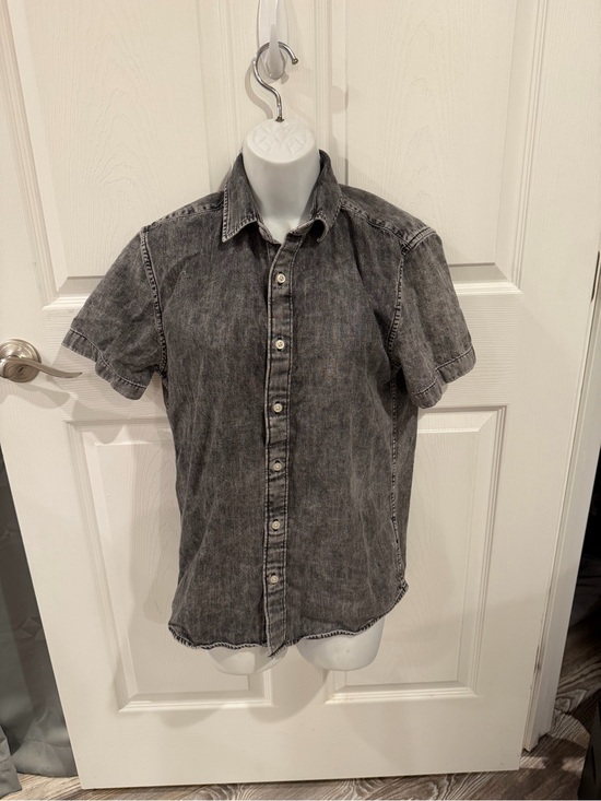 American Eagle Outfitters Other - American Eagle Outfitters Black-Grey Washed Short Sleeve Button-Up Shirt